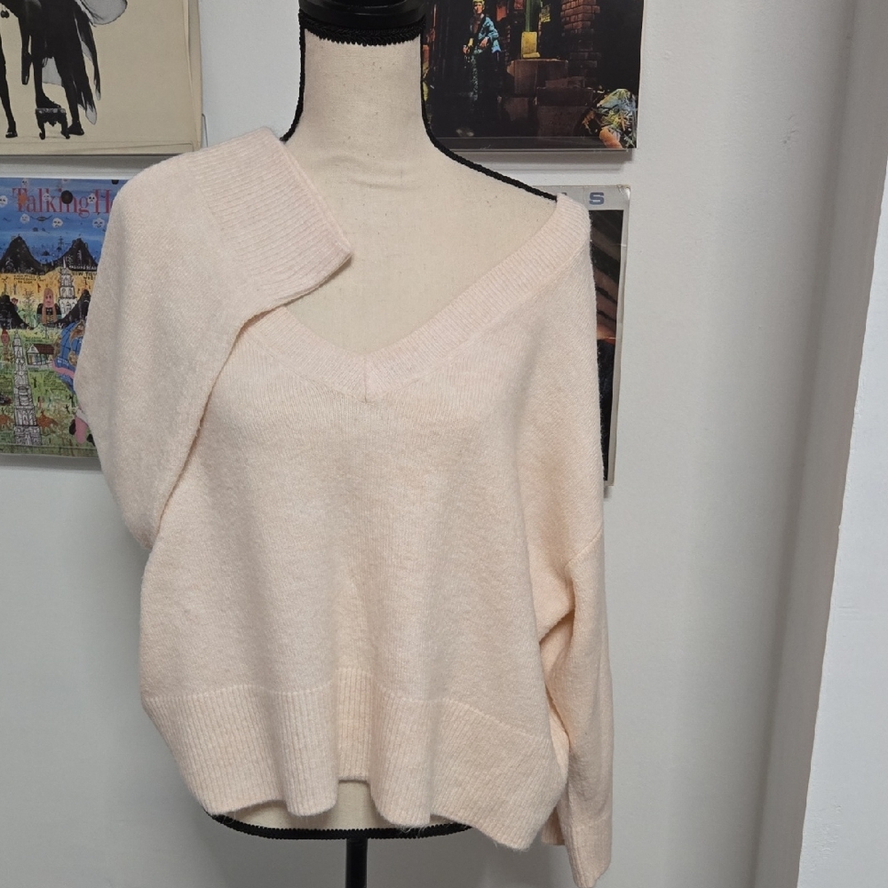 Elegant Oversized Soft Pink Women's Sweater